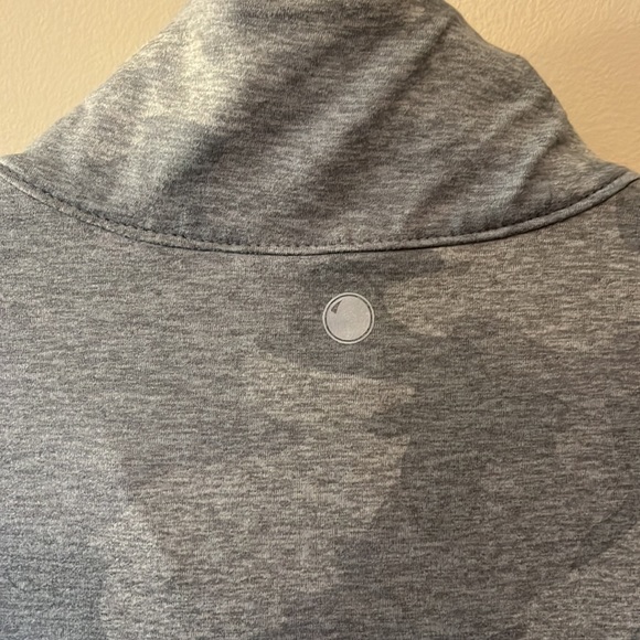 Yogalicious Lux ladies Silver Camo Top Medium NWT - Picture 6 of 9